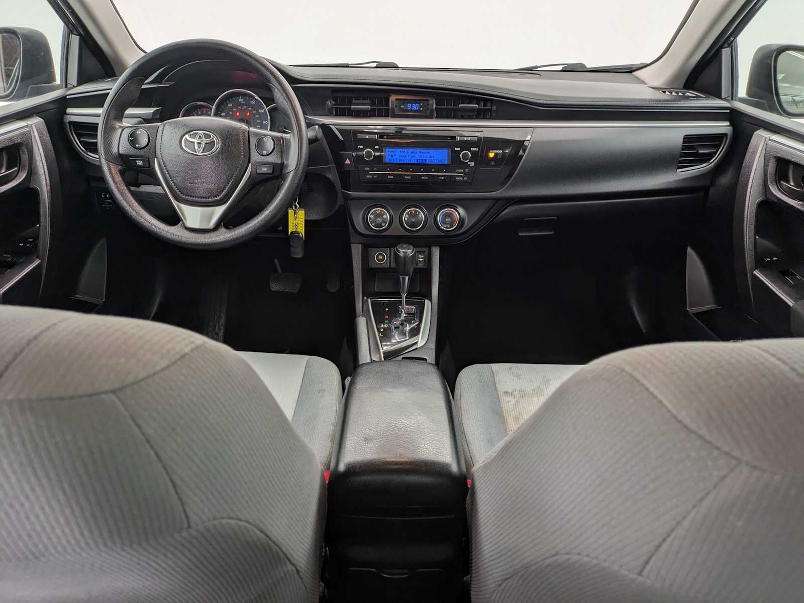 Thumbnail: 2015 Toyota Corolla - 15