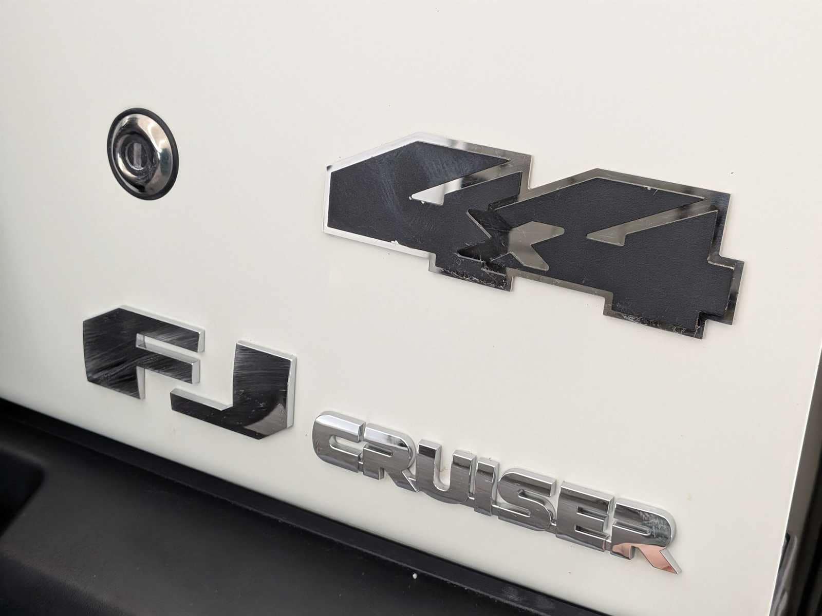 Thumbnail: 2014 Toyota FJ Cruiser - 13