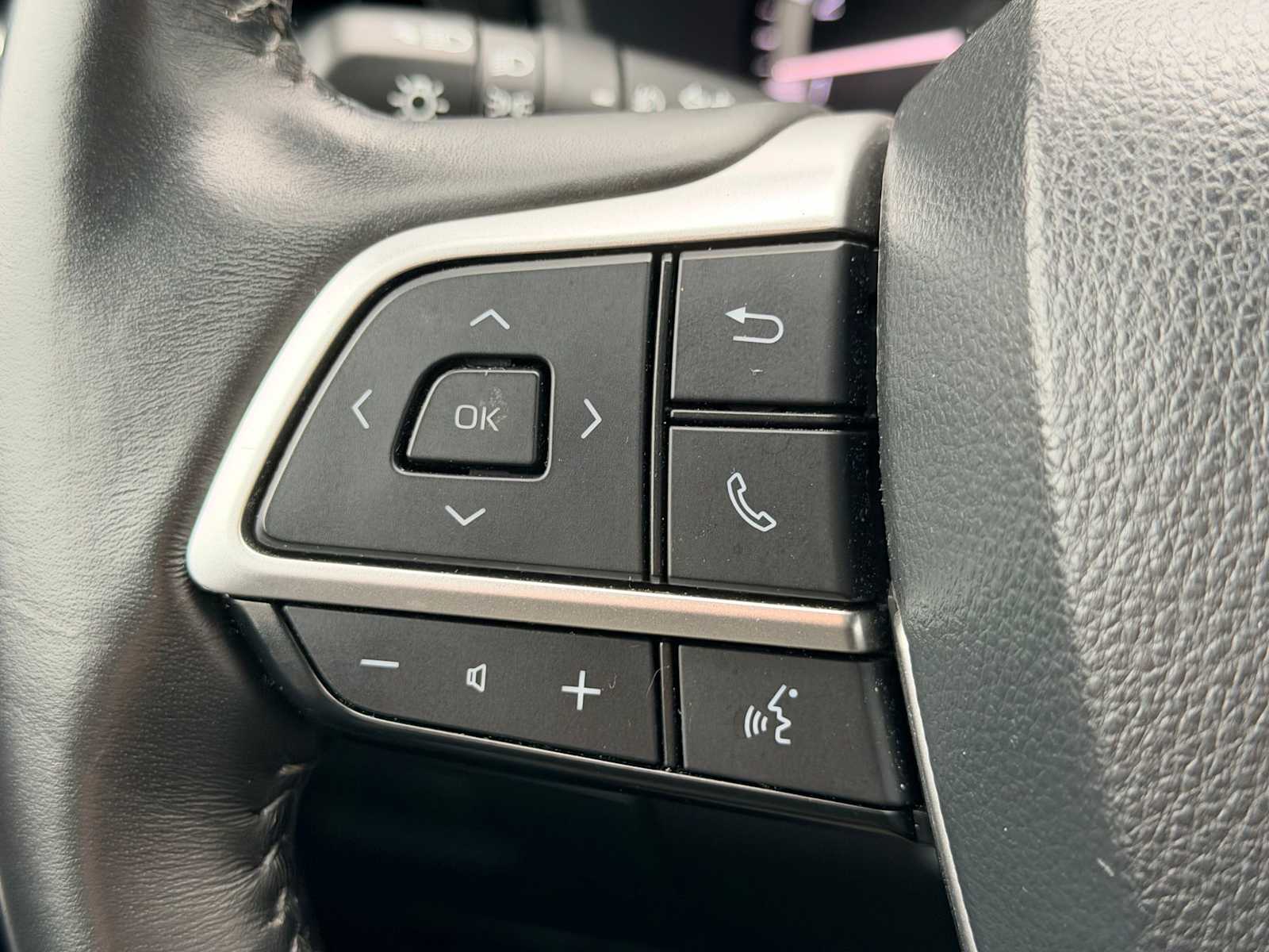 Thumbnail: 2024 Toyota Highlander - 23