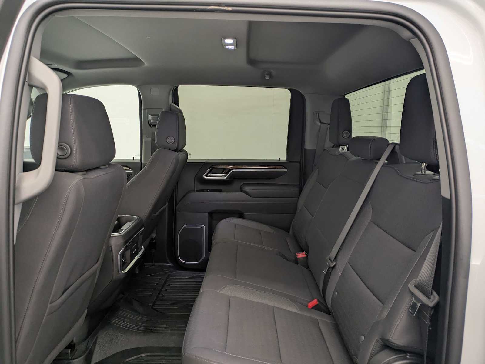 Thumbnail: 2025 GMC Sierra 3500 - 21