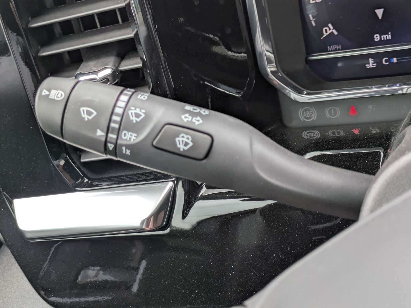 Thumbnail: 2025 Chevrolet Silverado 1500 - 29