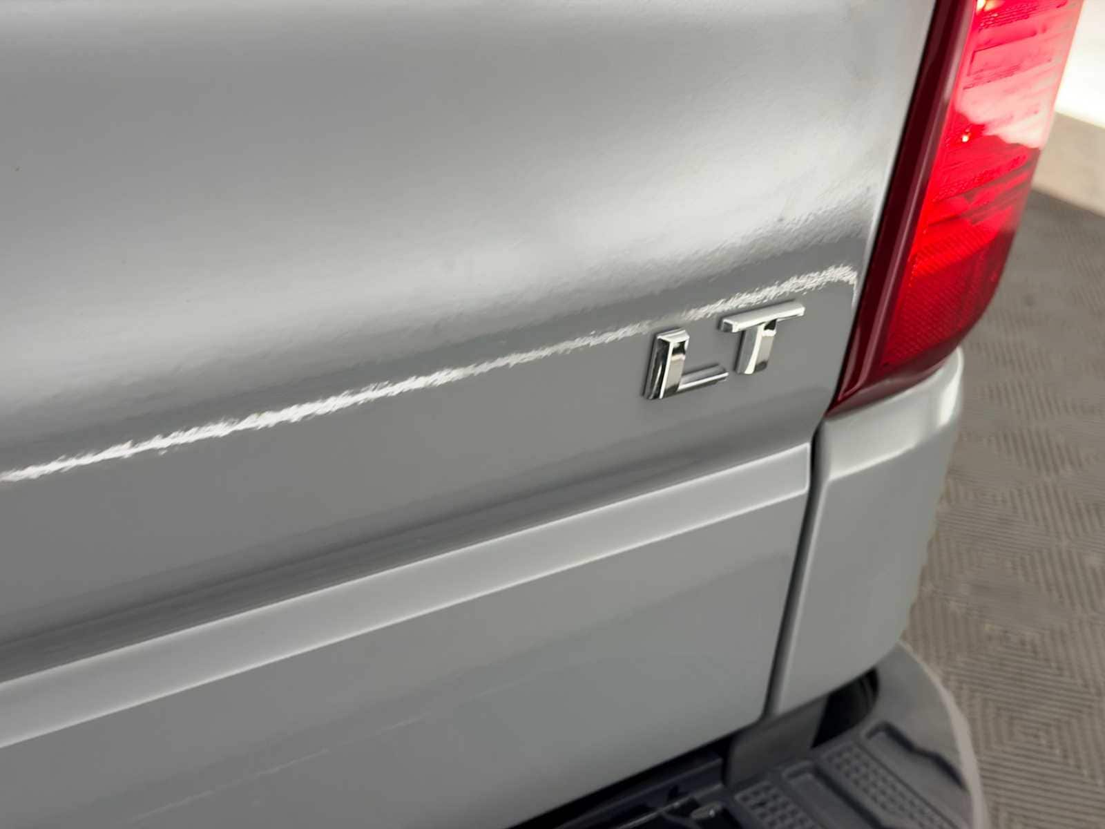 Thumbnail: 2024 Chevrolet Silverado 1500 - 14