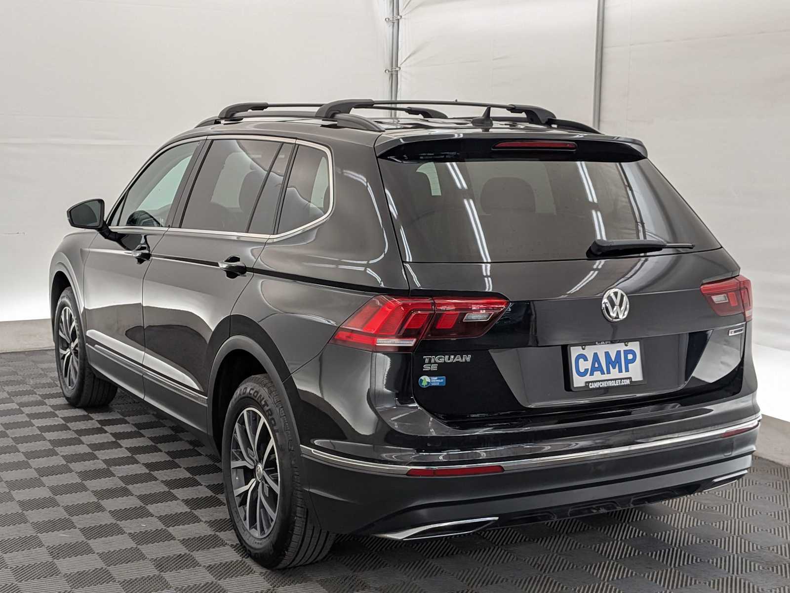 Thumbnail: 2020 Volkswagen Tiguan - 4