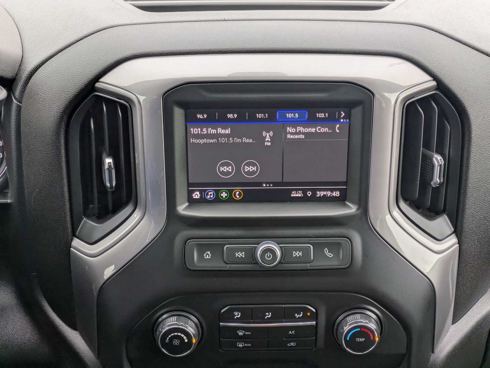 Thumbnail: 2021 Chevrolet Silverado 1500 - 26