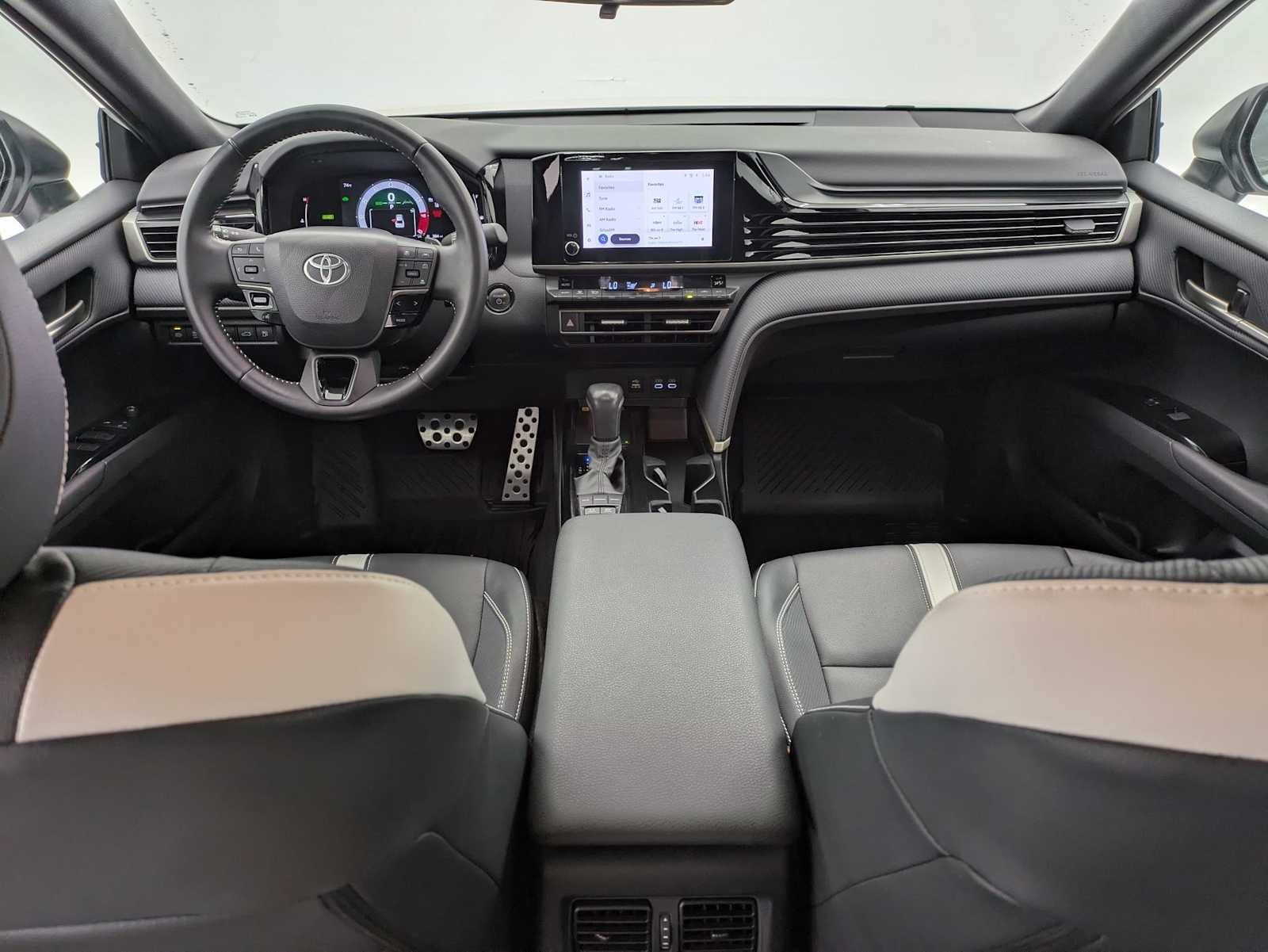 Thumbnail: 2025 Toyota Camry - 16