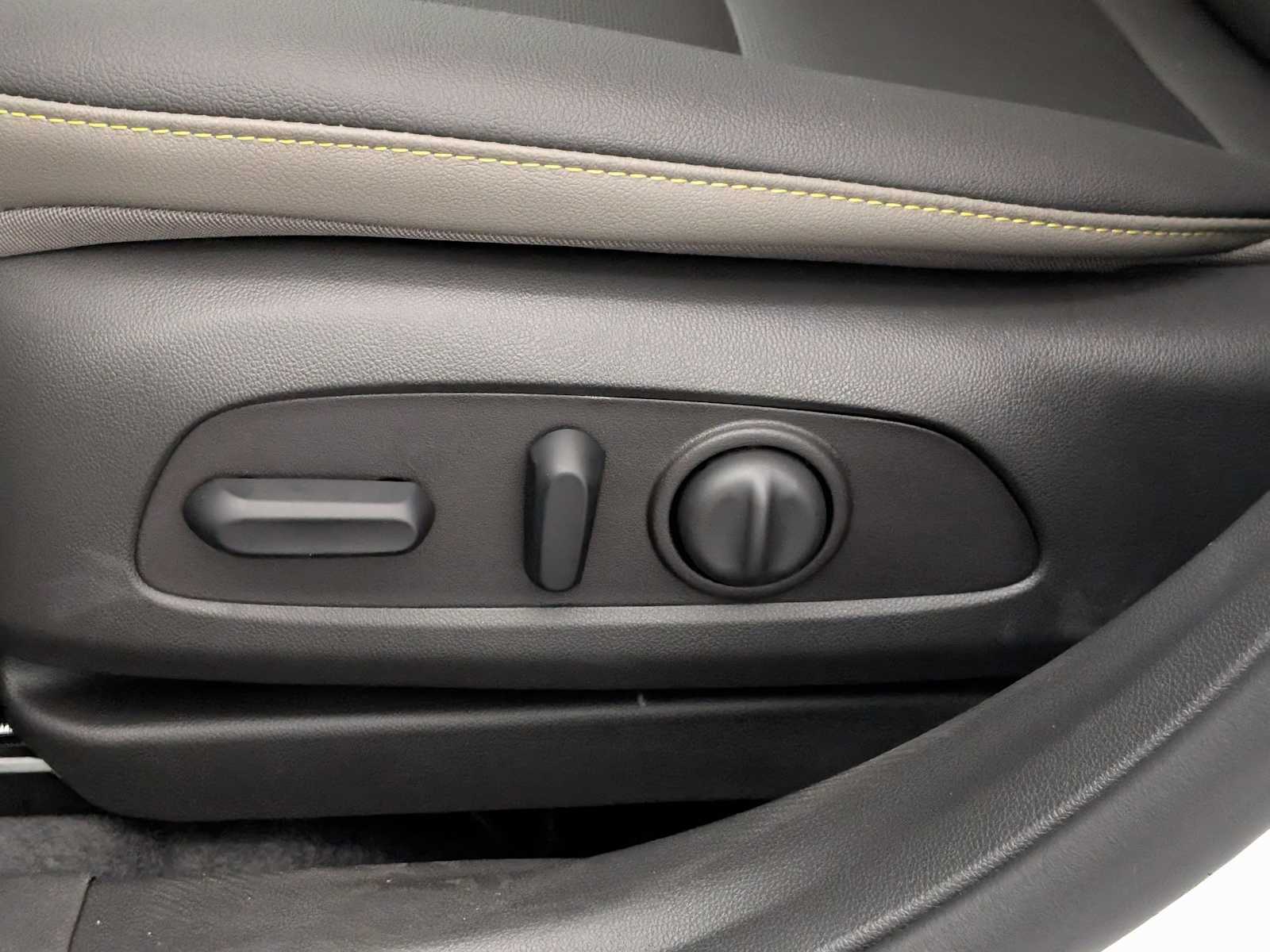 Thumbnail: 2025 Chevrolet Trax - 18