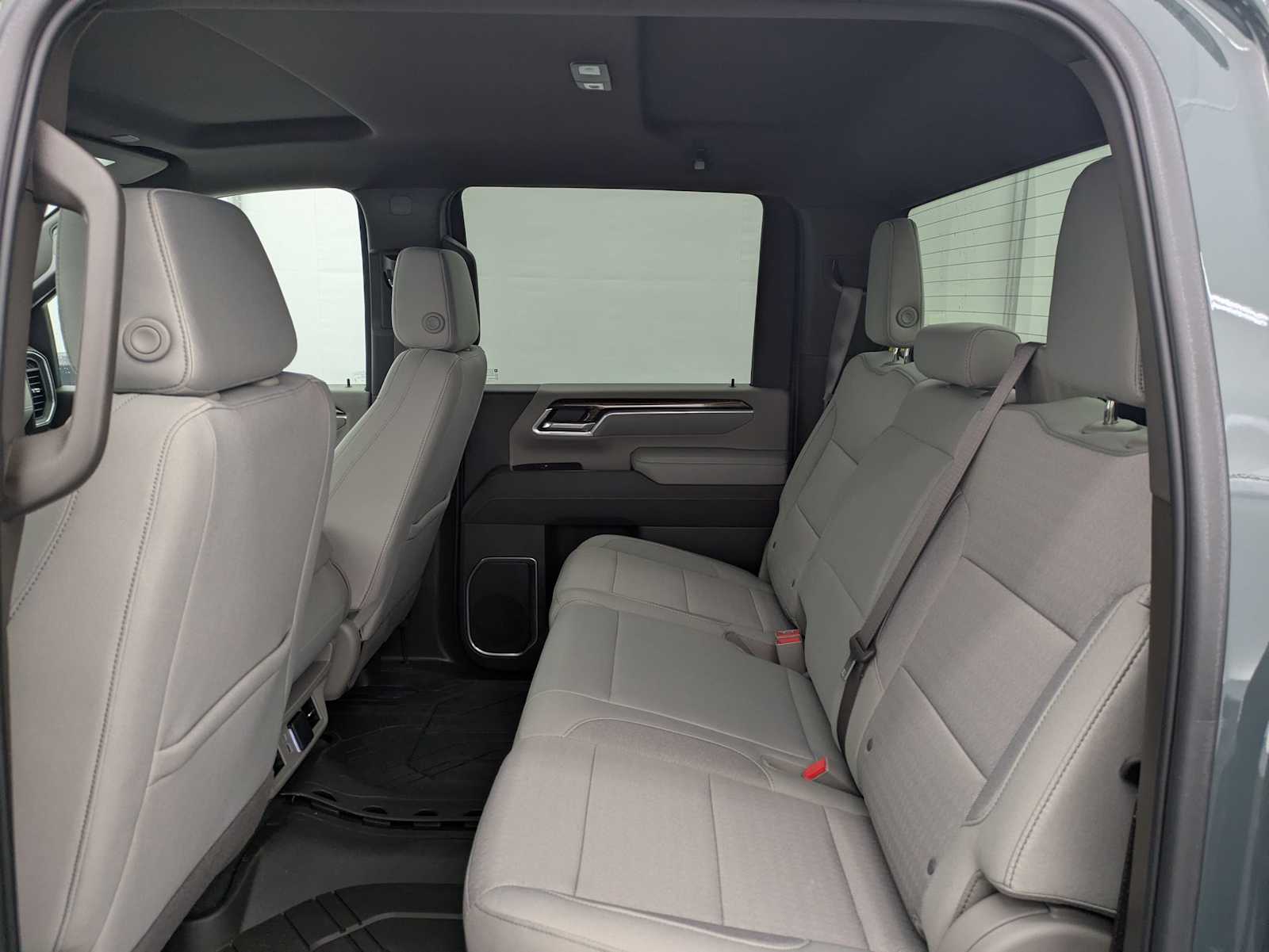 Thumbnail: 2025 Chevrolet Silverado 2500 - 21