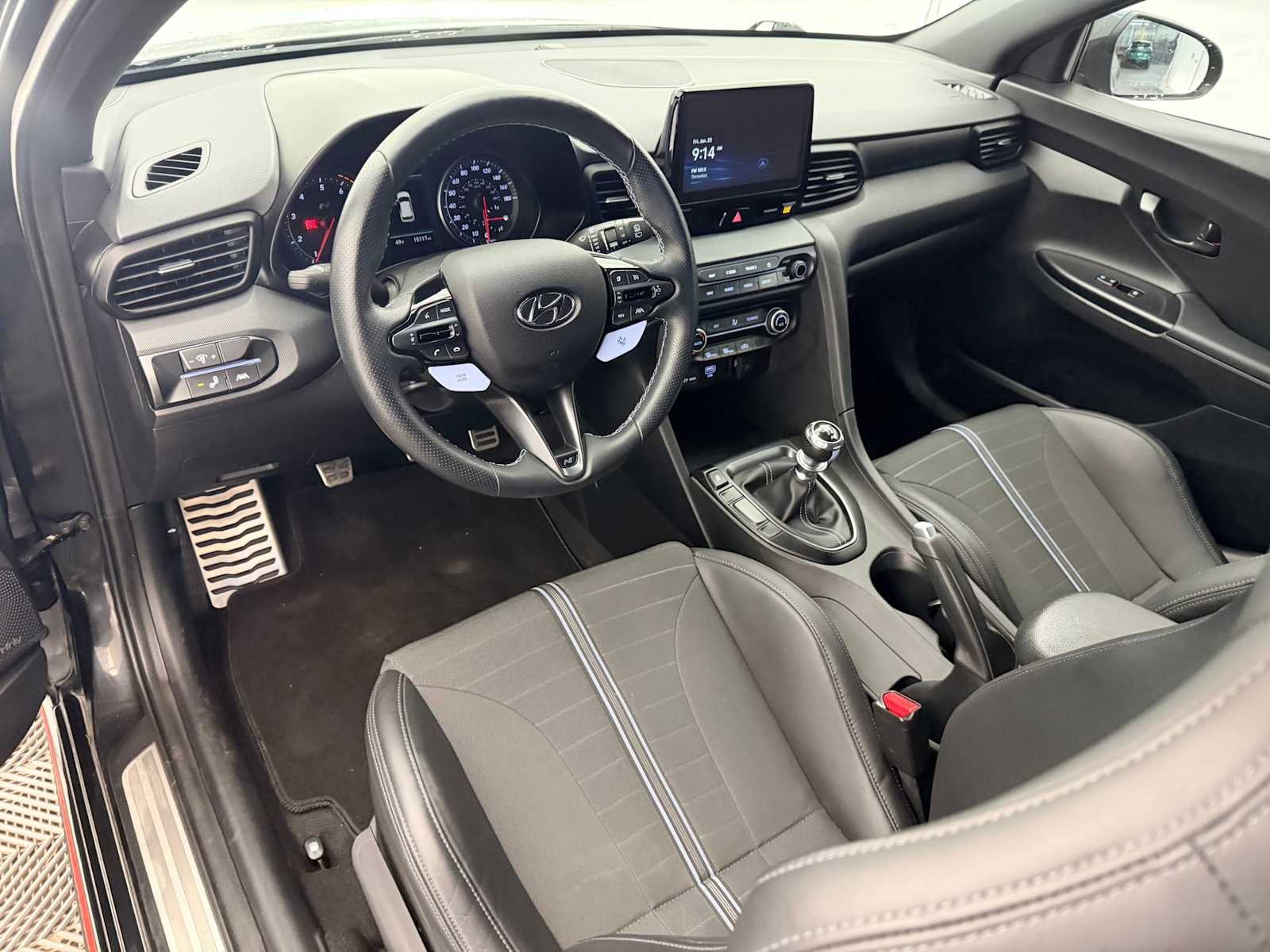 Thumbnail: 2022 Hyundai Veloster - 2