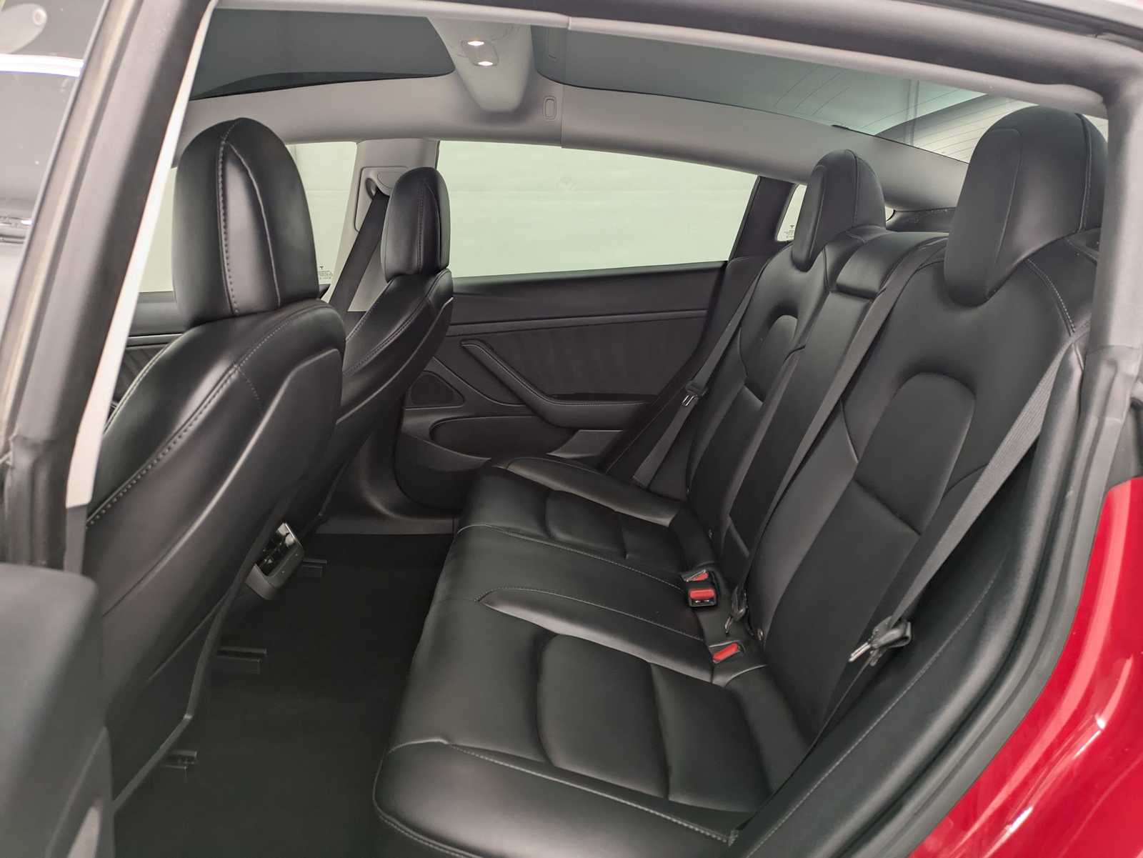 Thumbnail: 2021 Tesla Model 3 - 19