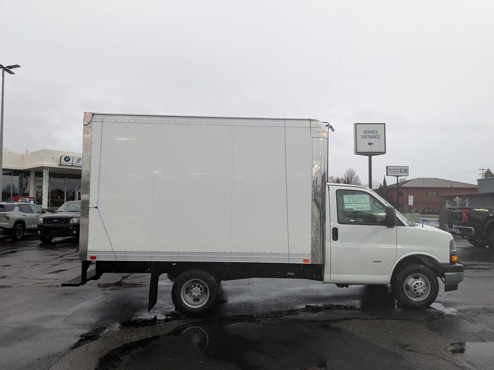 Thumbnail: 2024 Chevrolet Express - 7