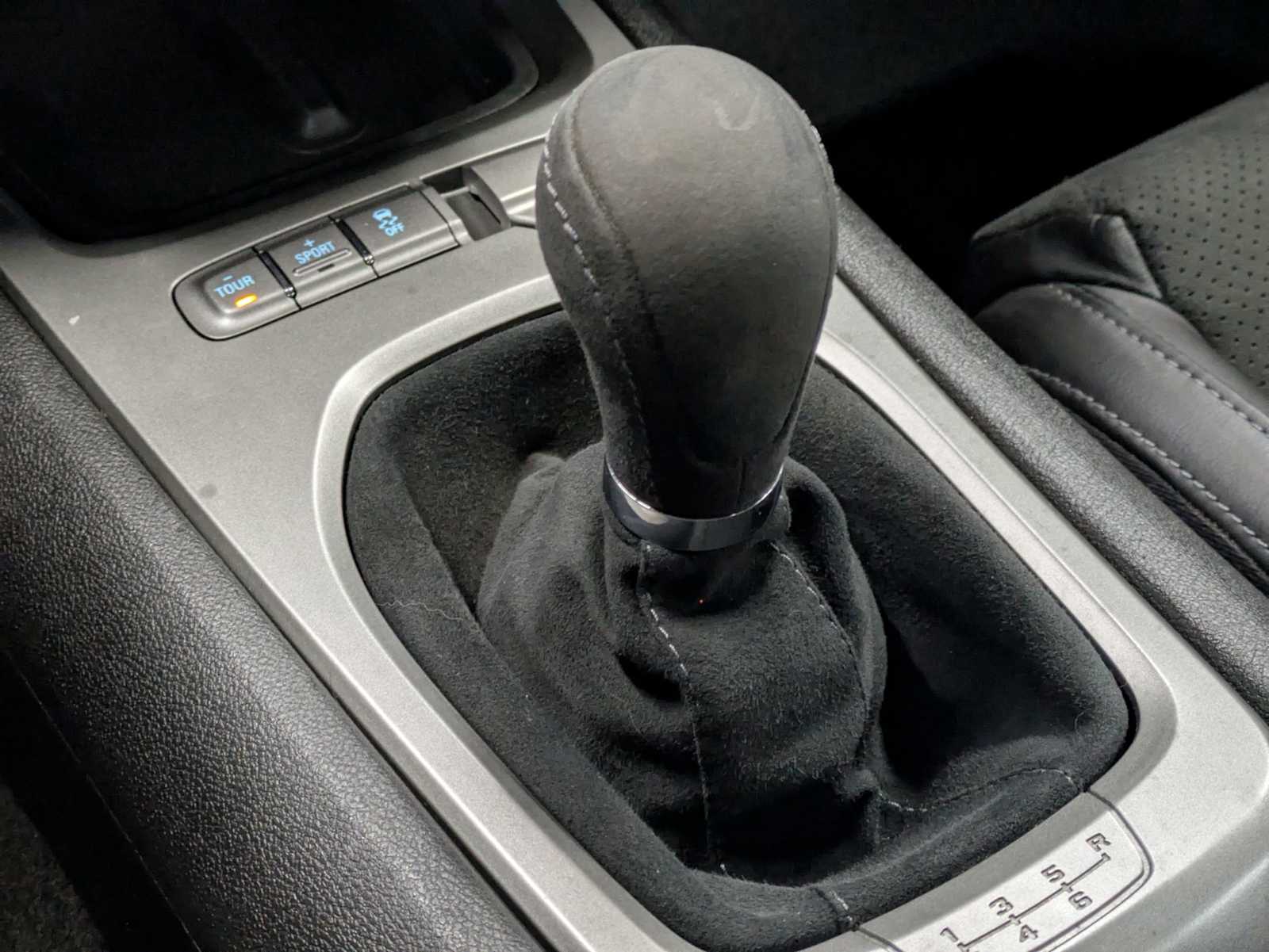 Thumbnail: 2015 Chevrolet Camaro - 28