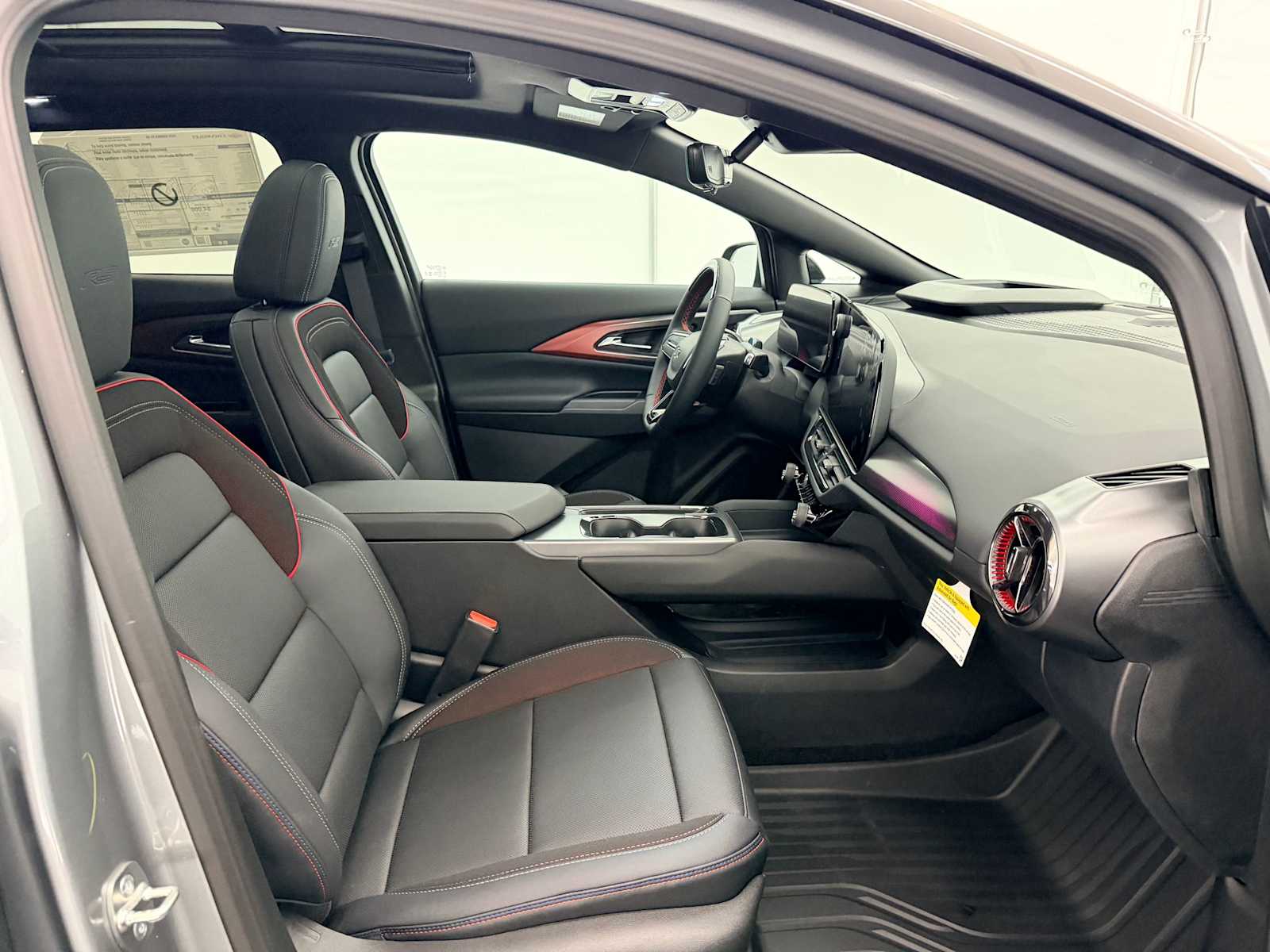 Thumbnail: 2026 Chevrolet Equinox - 21