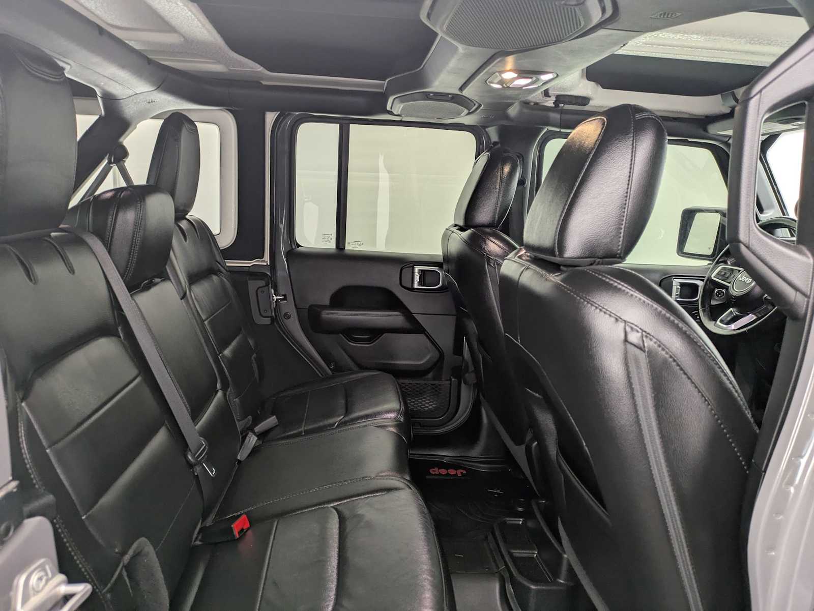 Thumbnail: 2020 Jeep Wrangler - 20