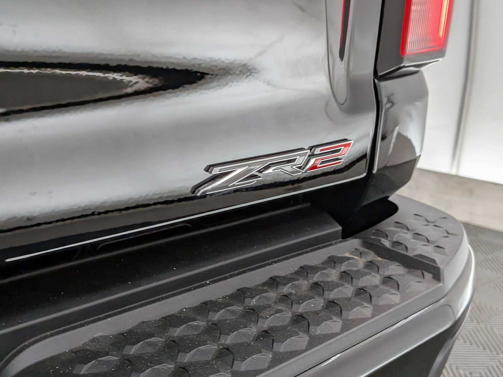 Thumbnail: 2024 Chevrolet Colorado - 15