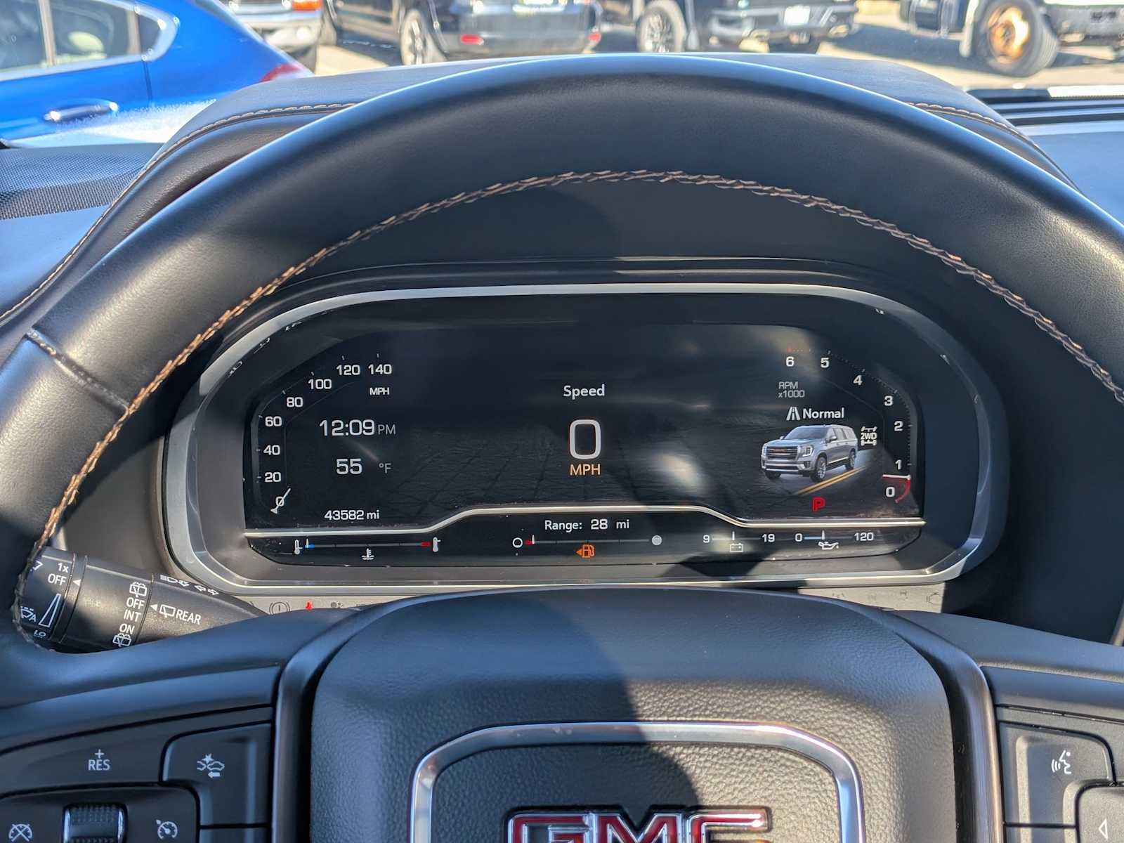 Thumbnail: 2023 GMC Yukon - 34