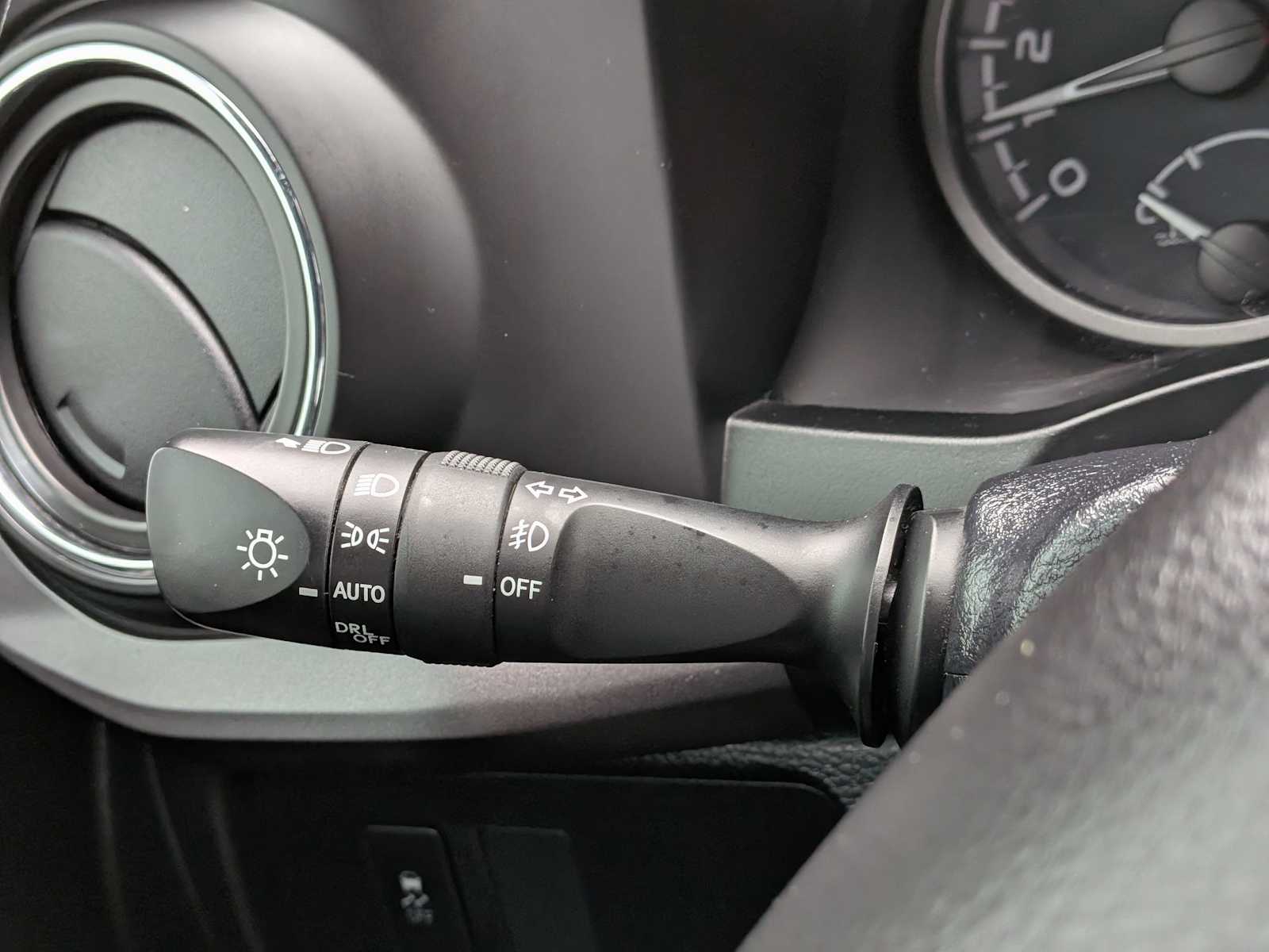 Thumbnail: 2021 Toyota Tacoma - 28