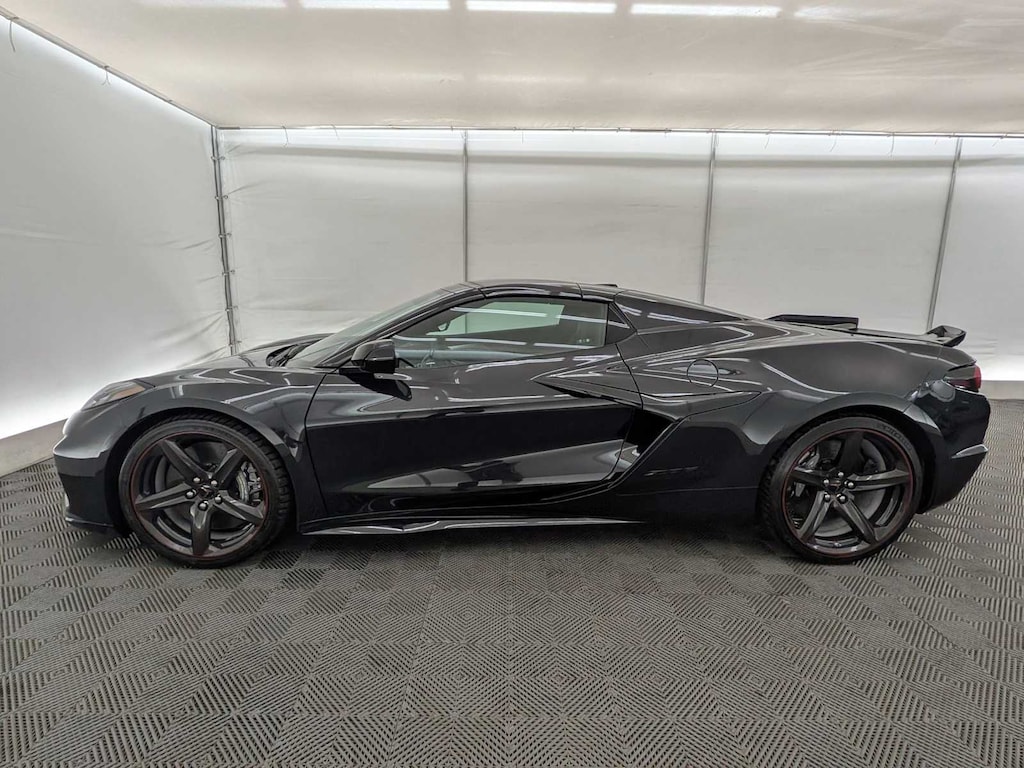 Used 2024 Chevrolet Corvette Stingray Z06 w/2LZ Convertible