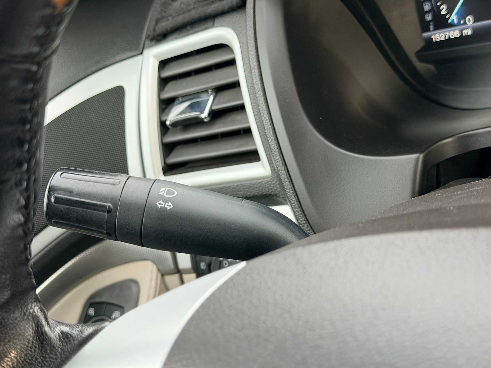 Thumbnail: 2012 Ford Explorer - 26