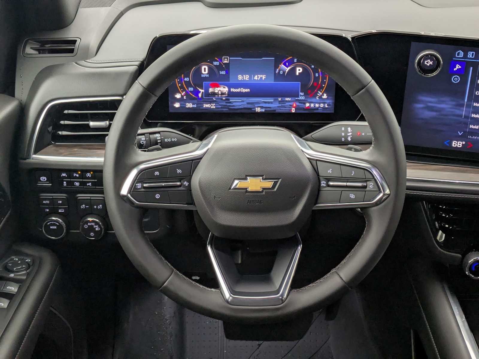 Thumbnail: 2025 Chevrolet Tahoe - 21