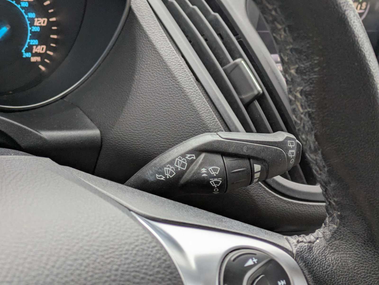 Thumbnail: 2014 Ford Escape - 26