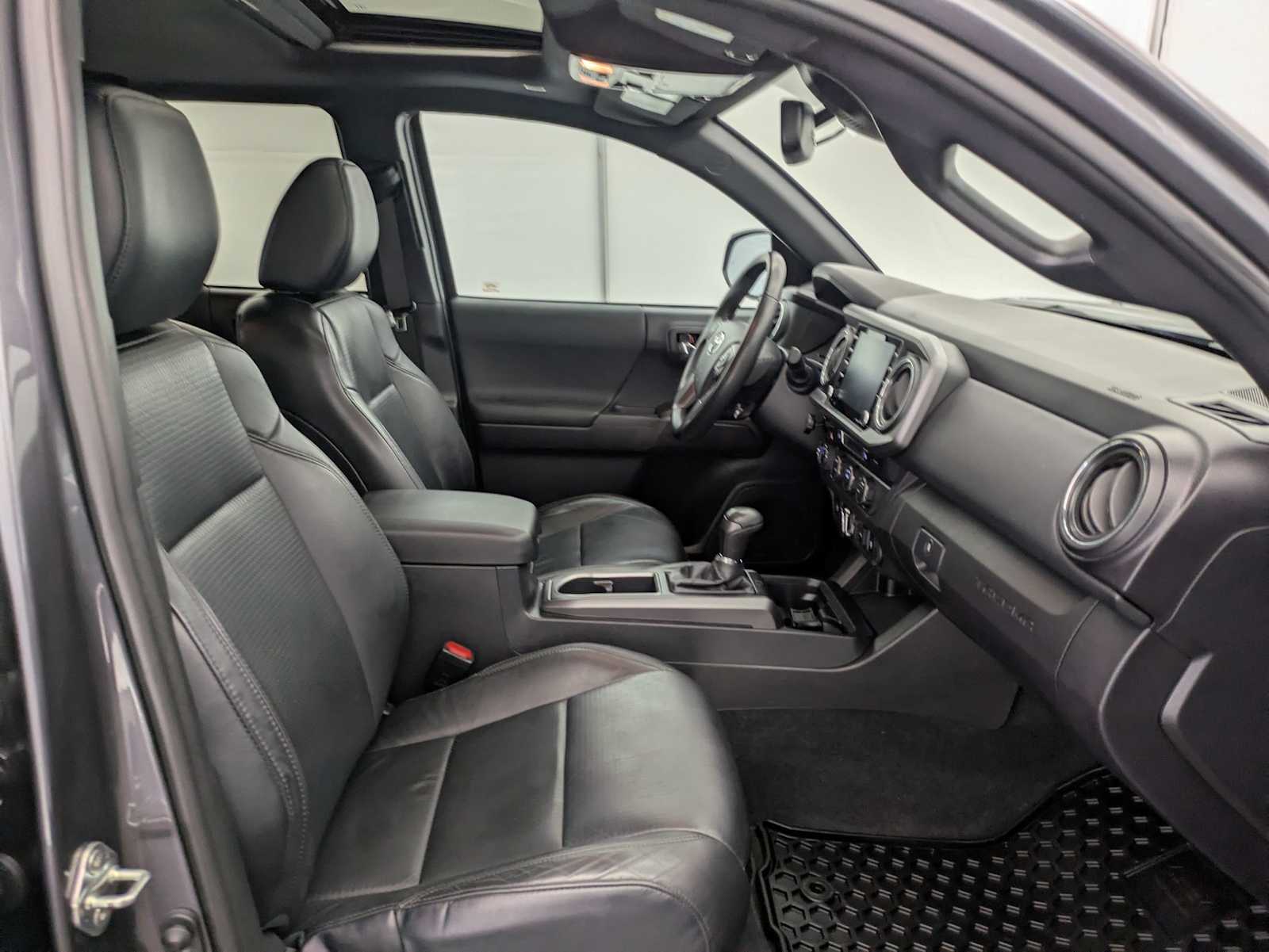 2020 Toyota Tacoma TRD Sport 25