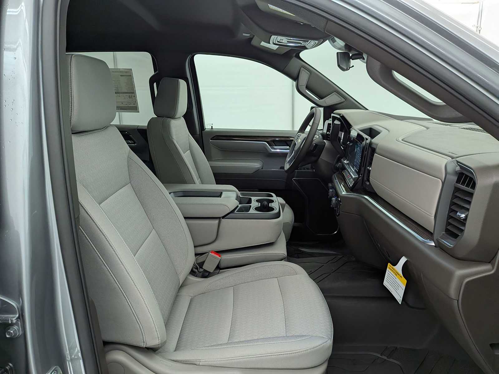 Thumbnail: 2026 Chevrolet Silverado 1500 - 25