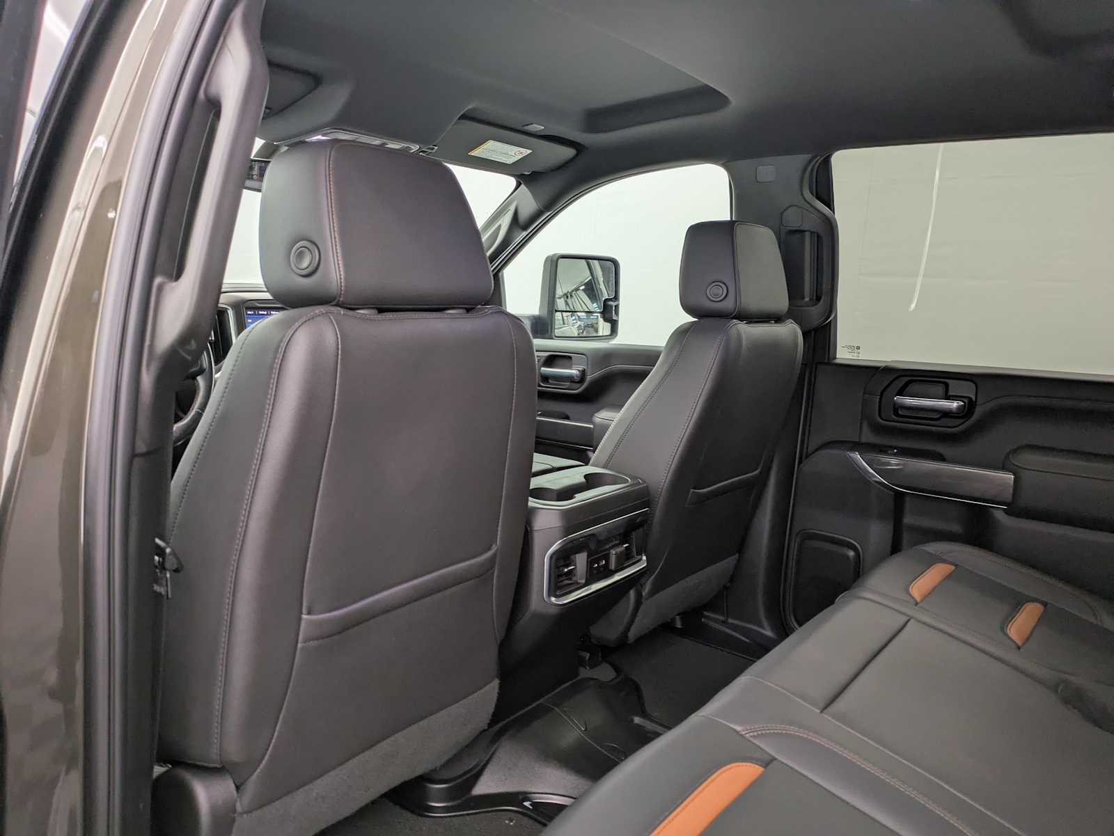 Thumbnail: 2022 GMC Sierra 3500 - 18