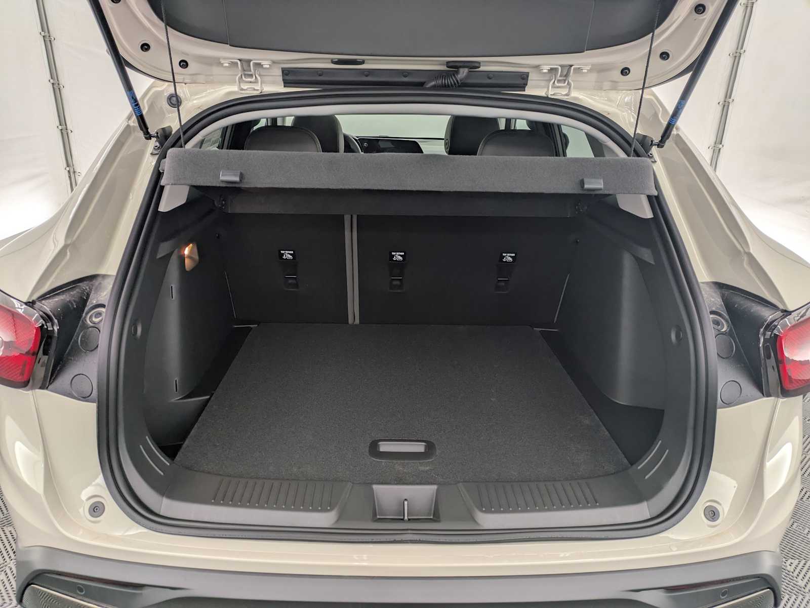 Thumbnail: 2026 Chevrolet Trax - 34