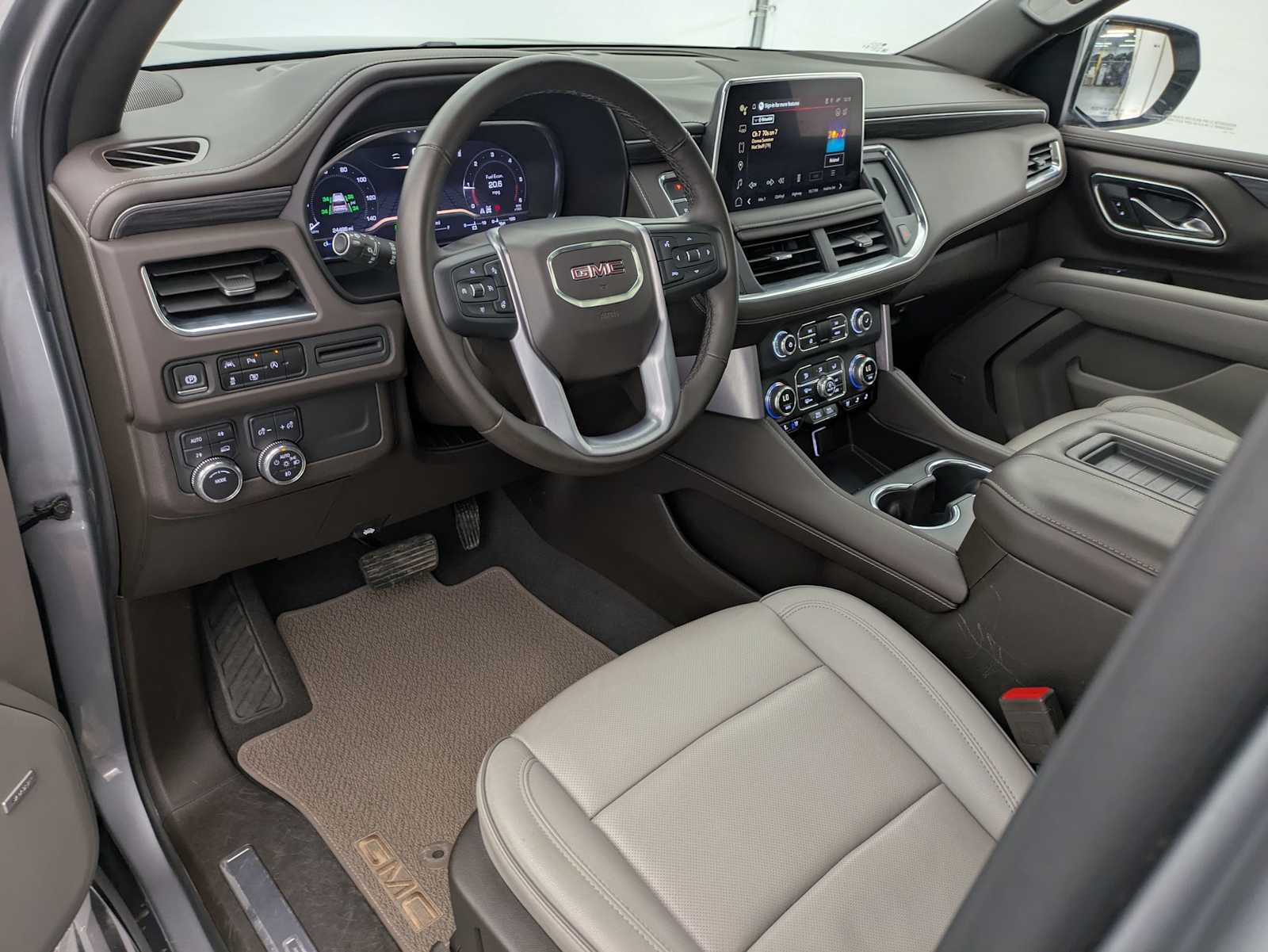 Thumbnail: 2024 GMC Yukon XL - 2