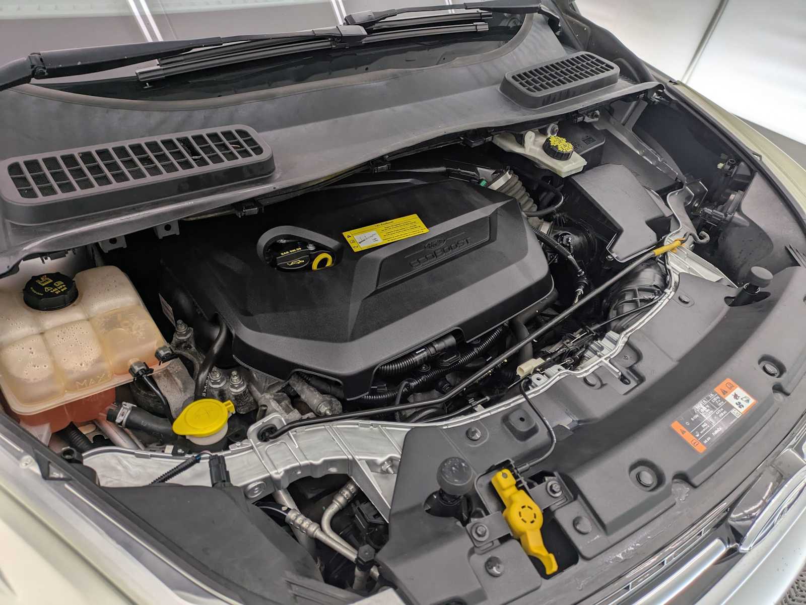 Thumbnail: 2015 Ford Escape - 15