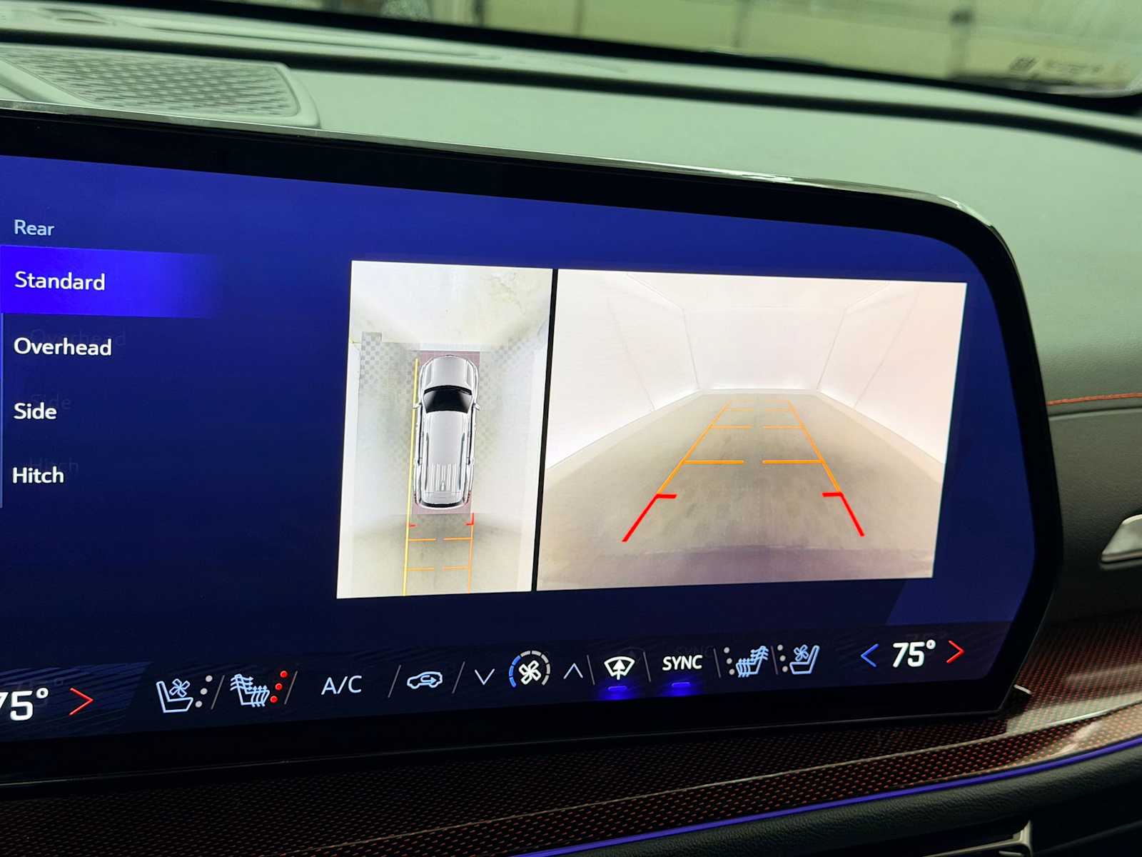 Thumbnail: 2024 Chevrolet Traverse - 29