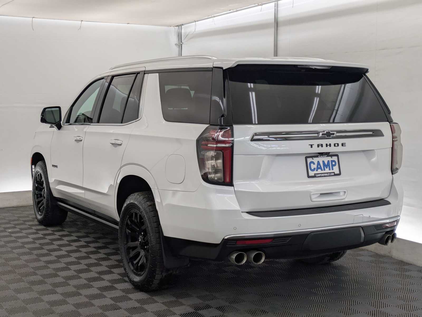 Thumbnail: 2023 Chevrolet Tahoe - 3