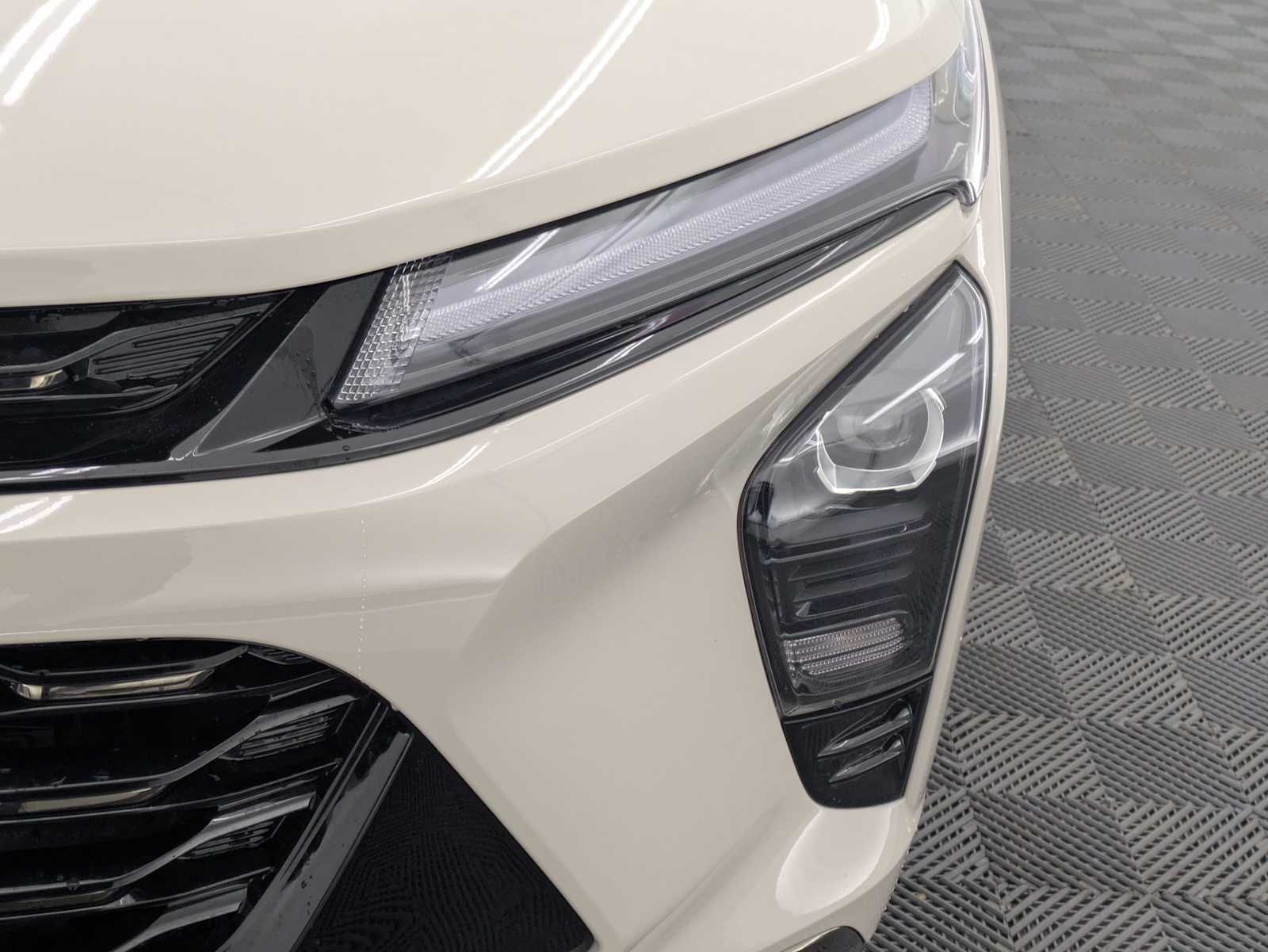 Thumbnail: 2026 Chevrolet Trax - 10