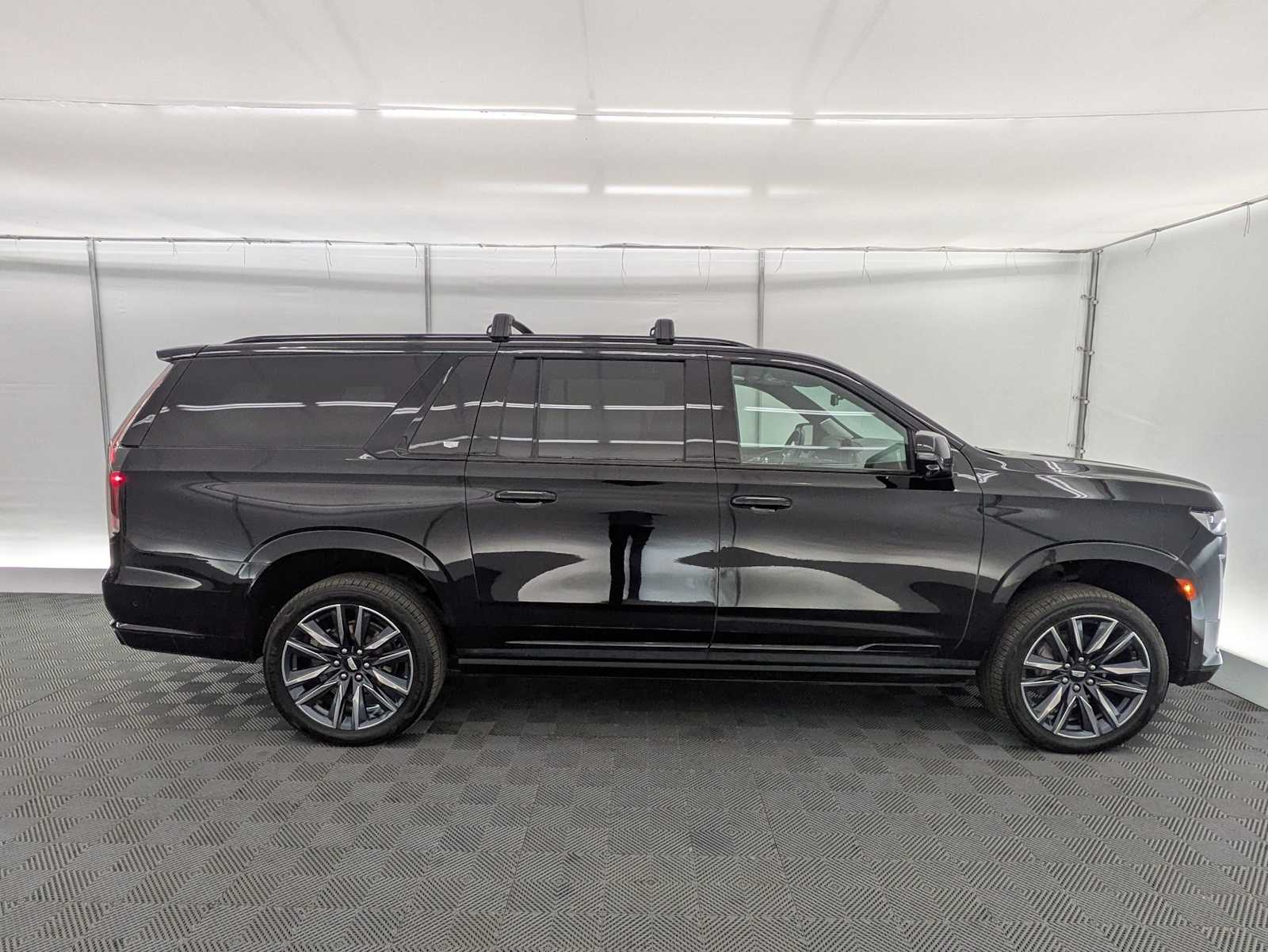 Thumbnail: 2022 Cadillac Escalade - 7