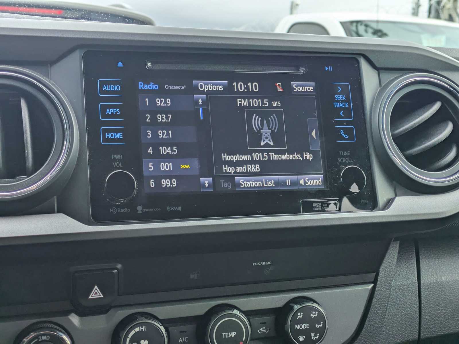 Thumbnail: 2019 Toyota Tacoma - 31