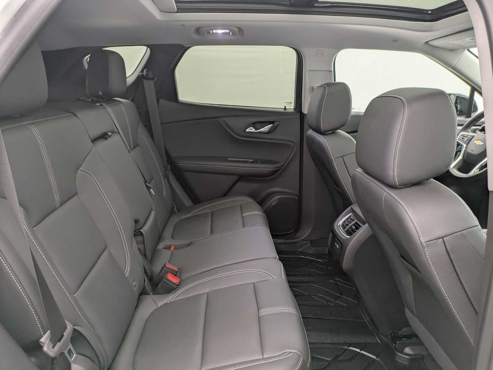 Thumbnail: 2024 Chevrolet Blazer - 21