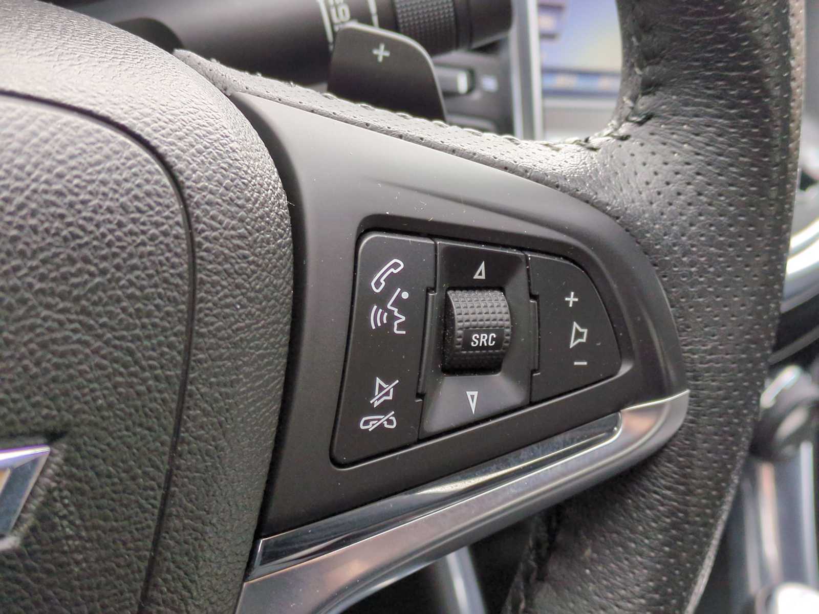 Thumbnail: 2017 Chevrolet  - 24