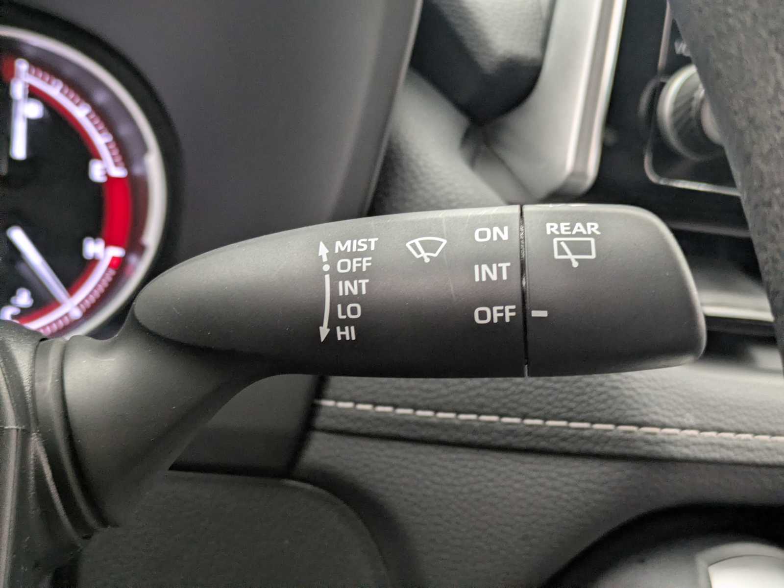 Thumbnail: 2024 Toyota RAV4 - 25