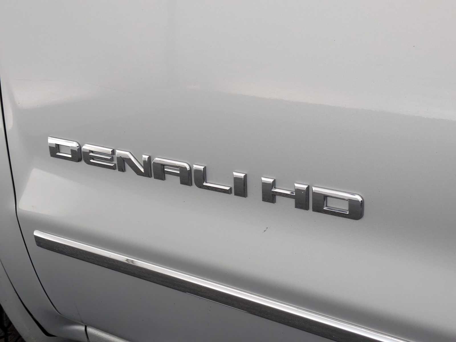 Thumbnail: 2019 GMC Sierra 2500 - 11