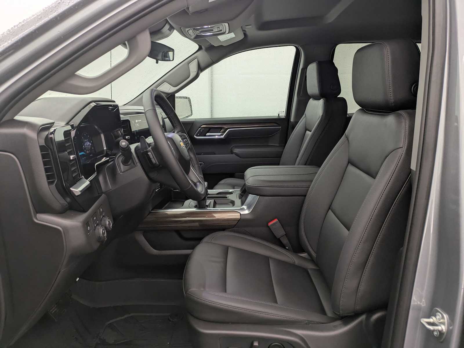 Thumbnail: 2026 Chevrolet Silverado 1500 - 18