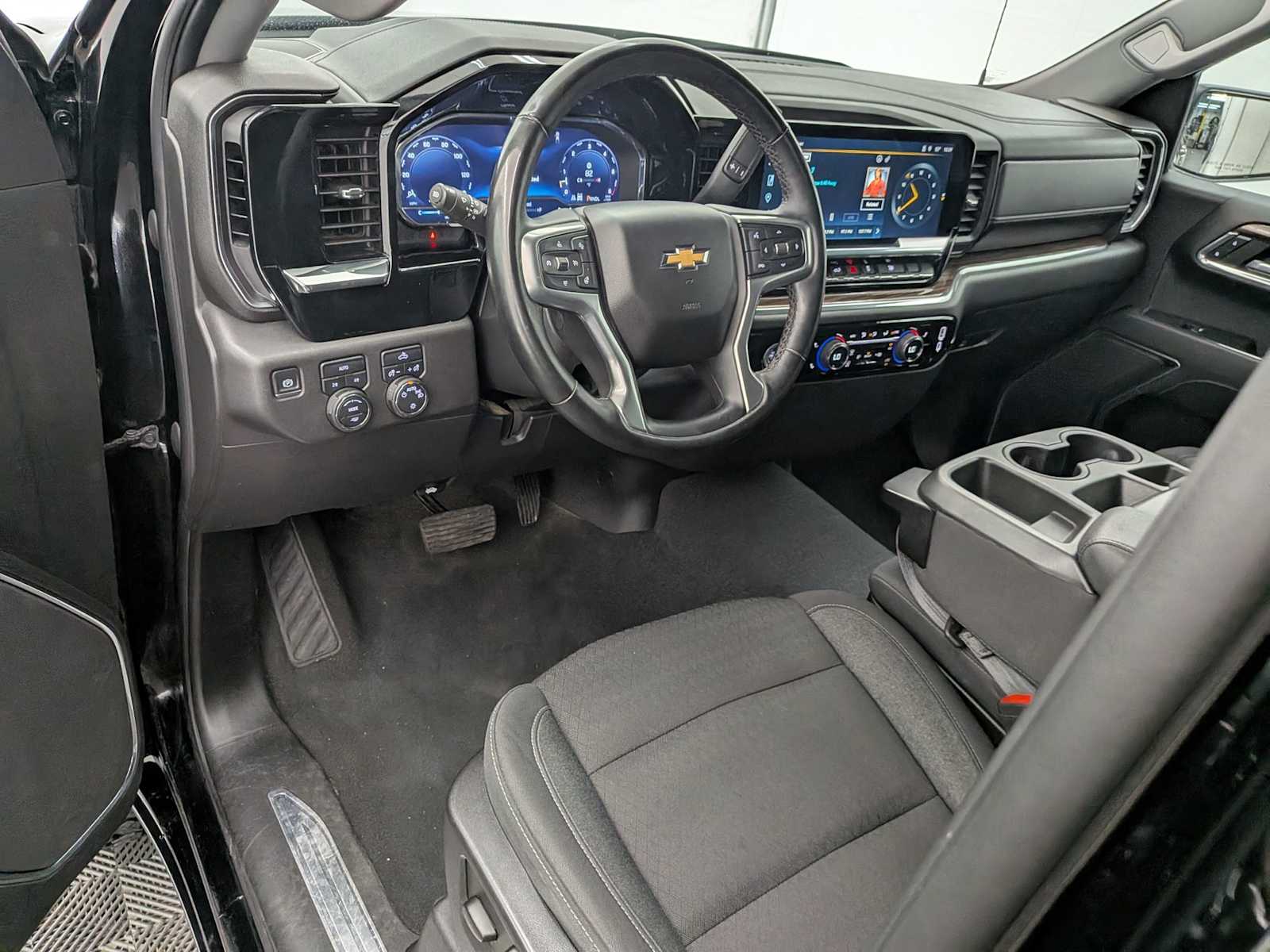 Thumbnail: 2023 Chevrolet Silverado 1500 - 2