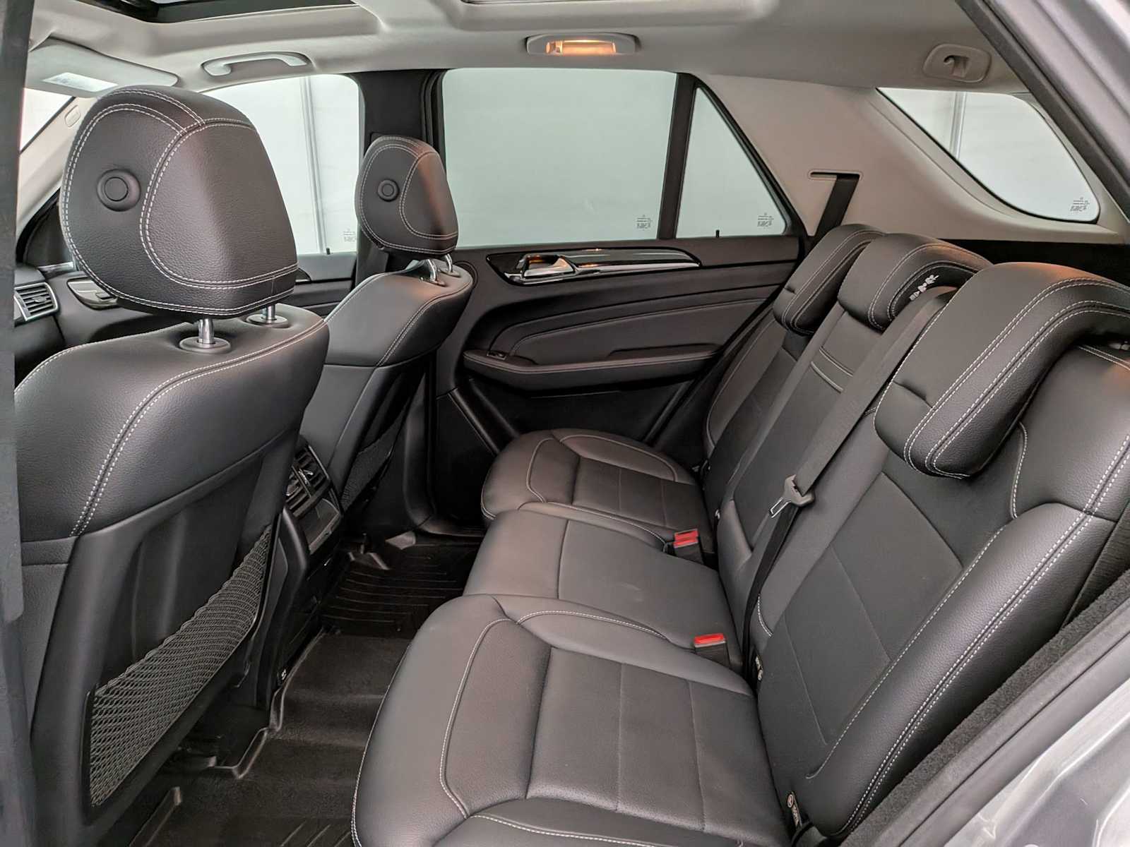 Thumbnail: 2015 Mercedes-Benz M-Class - 21