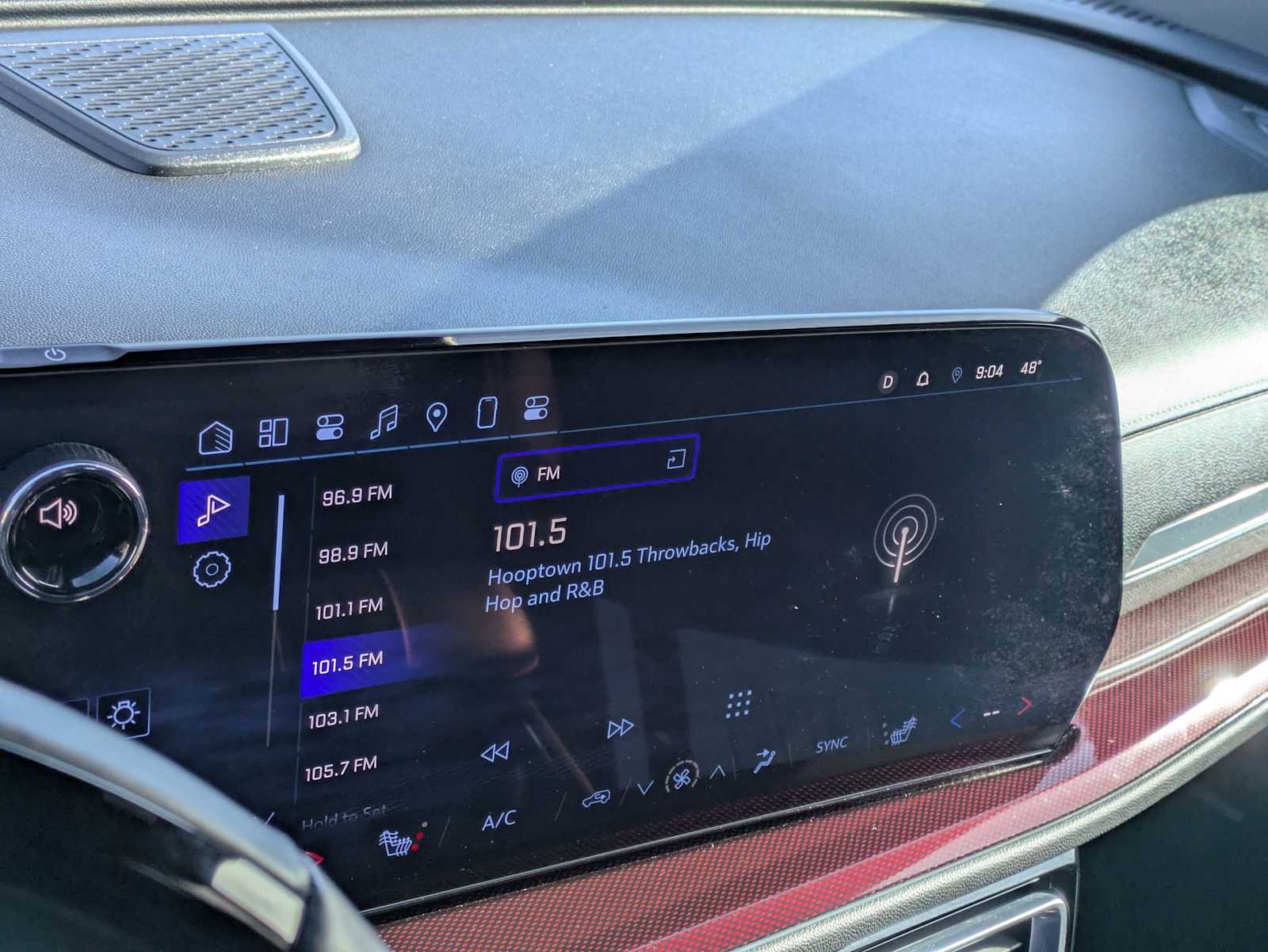 Thumbnail: 2024 Chevrolet Traverse - 29