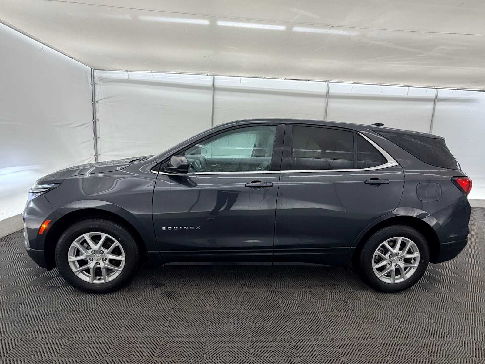 Thumbnail: 2023 Chevrolet Equinox - 3