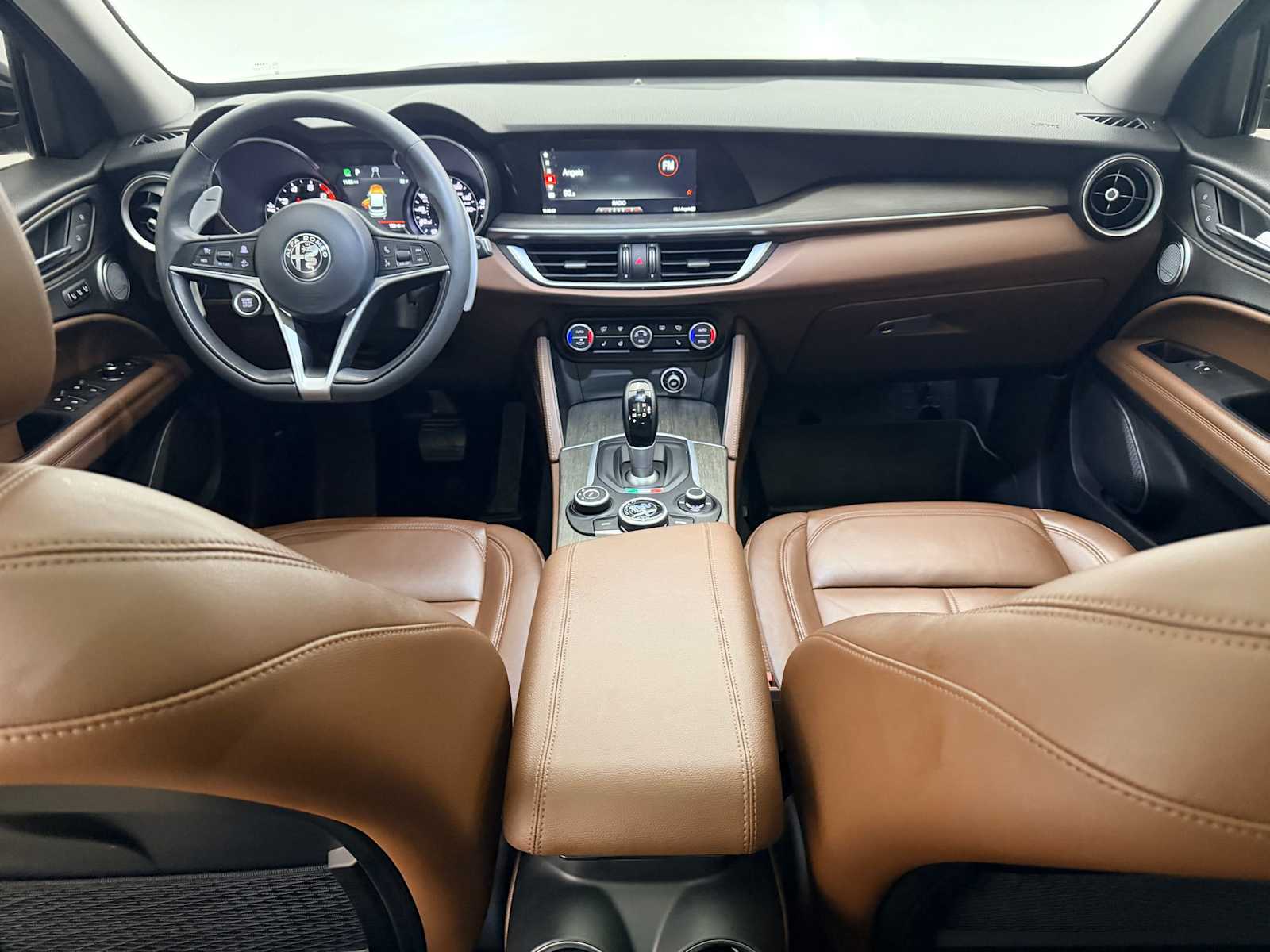 Thumbnail: 2018 Alfa Romeo Stelvio - 16