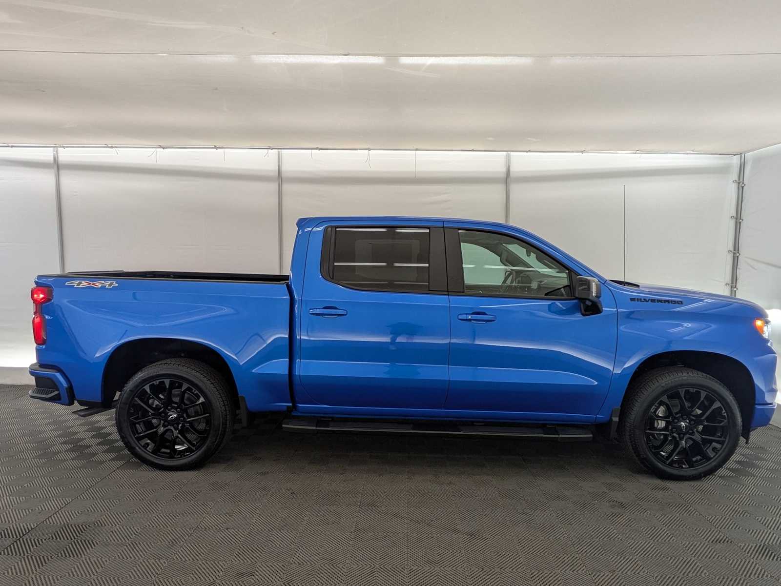 Thumbnail: 2025 Chevrolet Silverado 1500 - 7