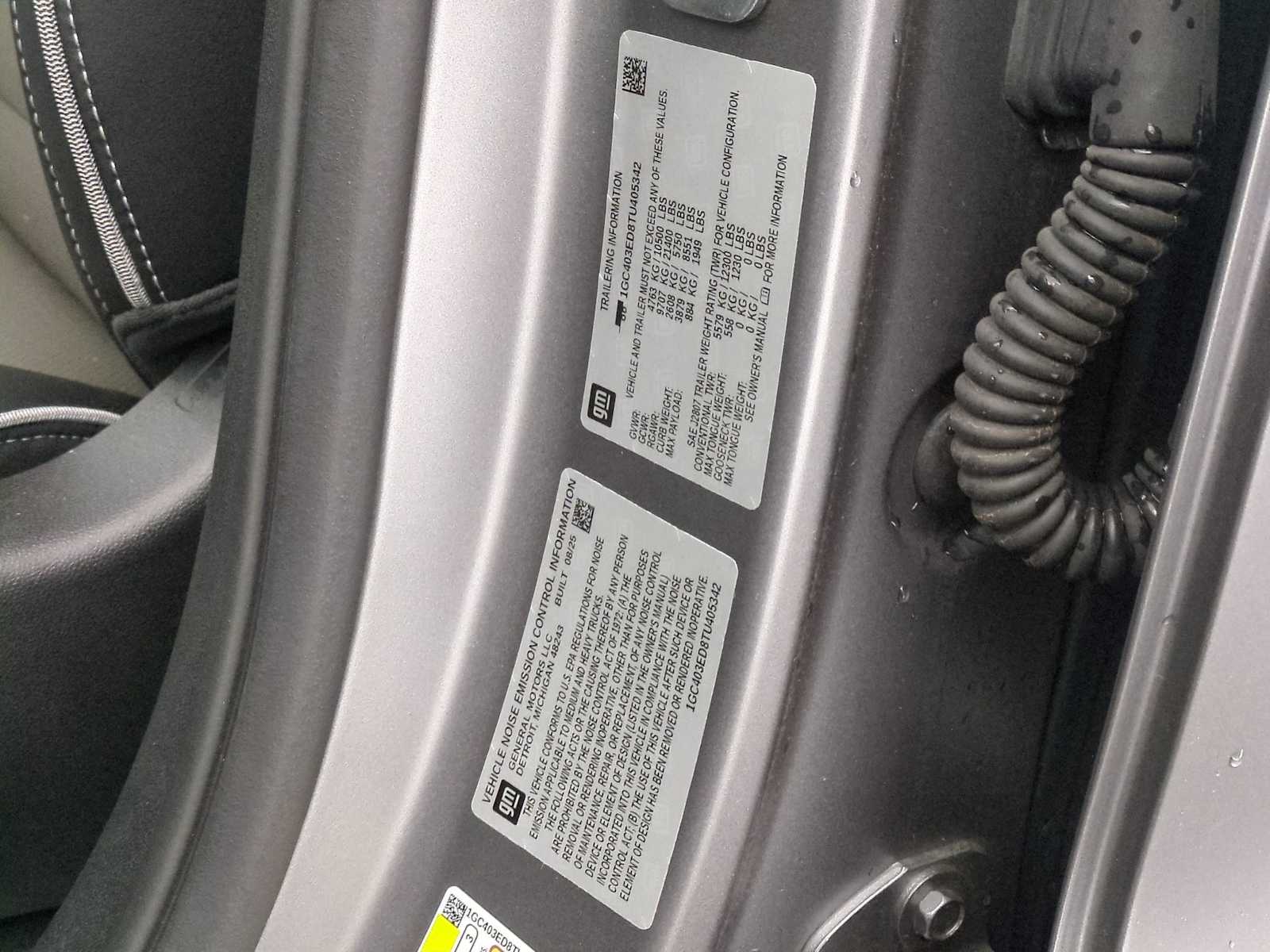 Thumbnail: 2026 Chevrolet Silverado EV - 33