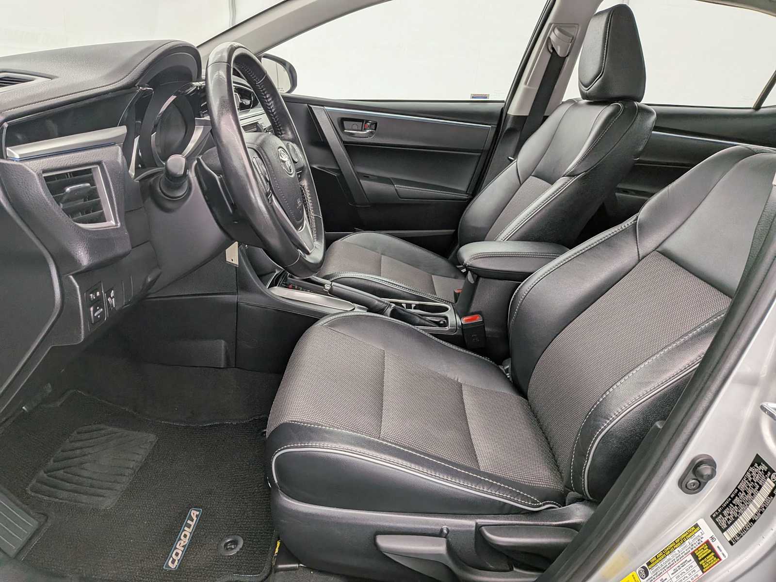 Thumbnail: 2016 Toyota Corolla - 17