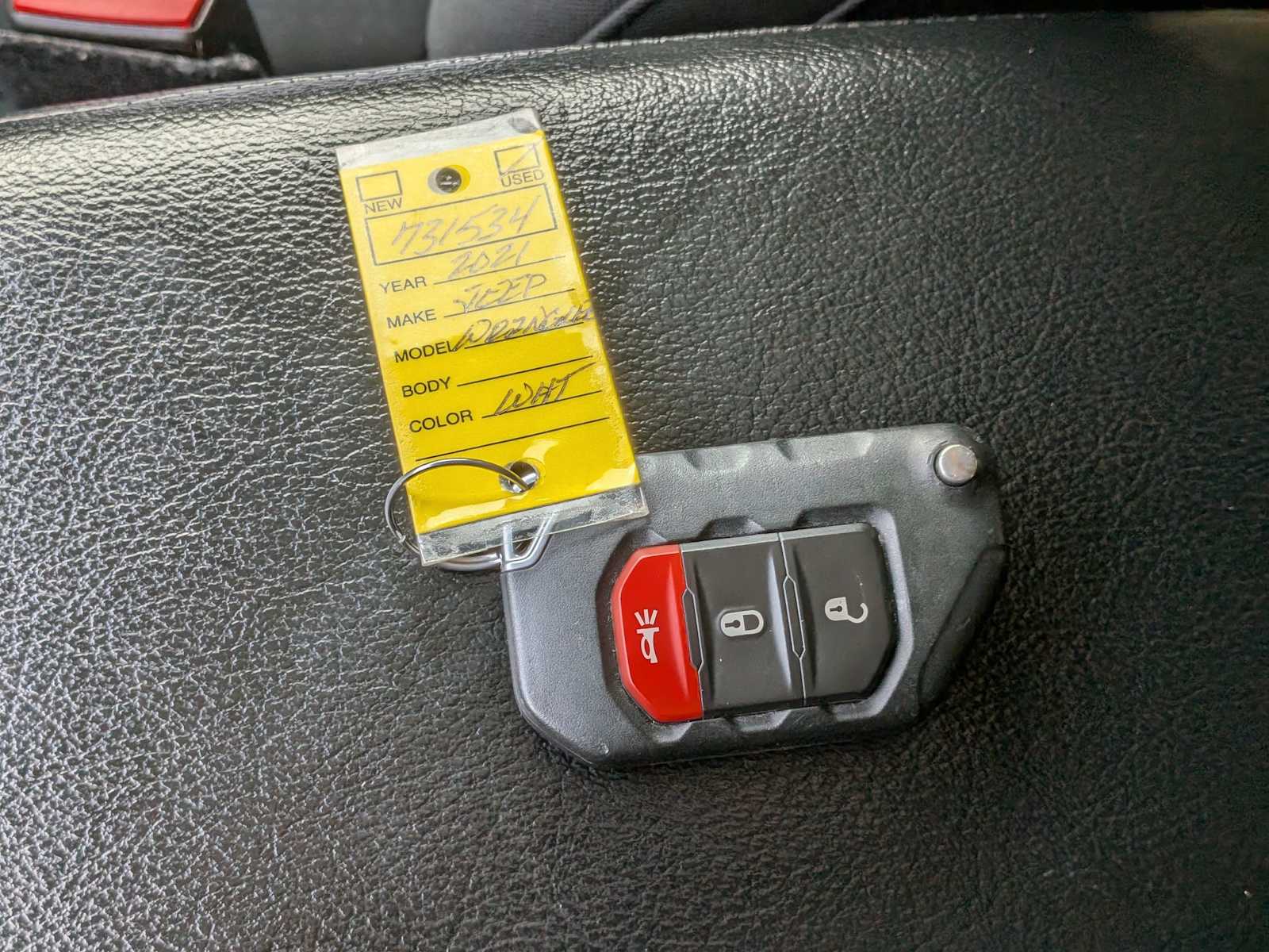 Thumbnail: 2021 Jeep Wrangler - 34