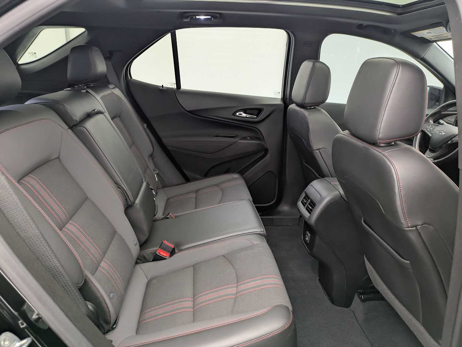 Thumbnail: 2022 Chevrolet Equinox - 22